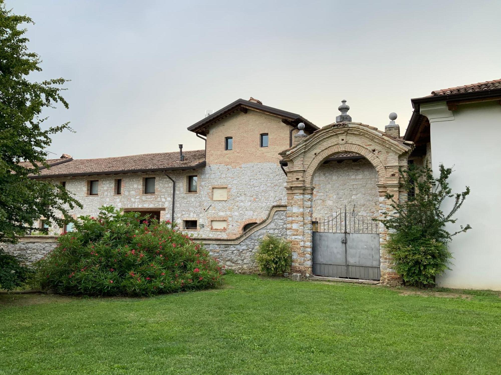 Bed and Breakfast Borgo Palazzo Steffaneo San Vito al Torre Экстерьер фото